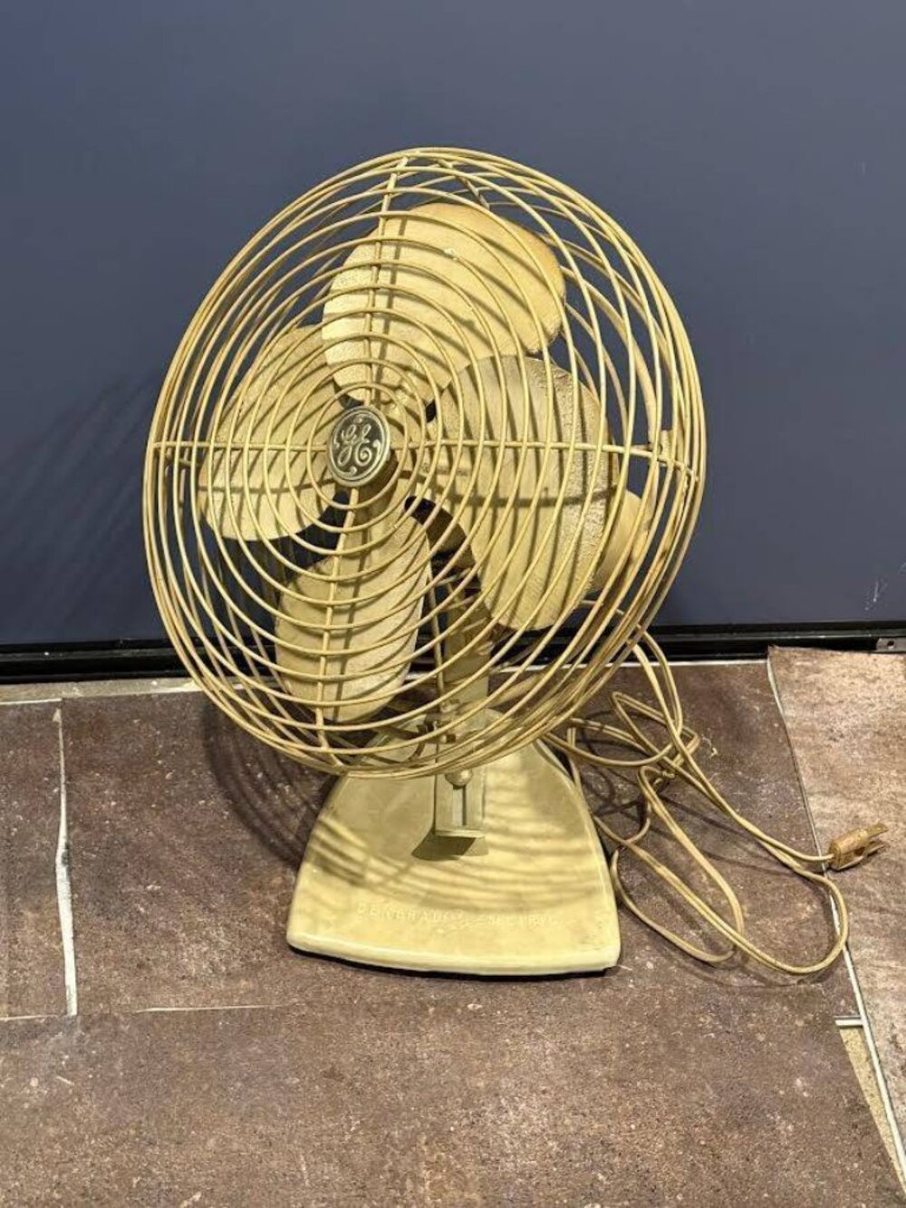 Vintage General Electric Tabletop Fan